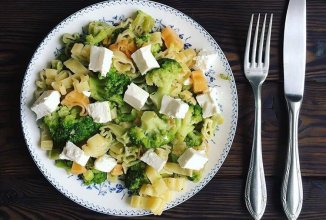 Макароны с броколли и Фетой