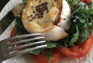 Салат с козьим сыром