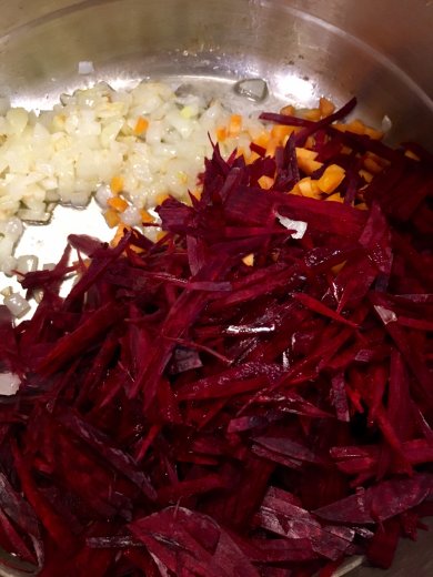 Фантастически вкусный постный  борщ с красной фасолью - Шаг 6