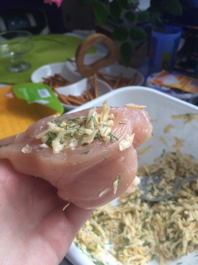 Куриные кармашки с сырной начинкой - Шаг 12