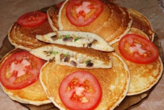Закрытые блинчики с грибами