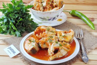 Минтай в томатном соусе