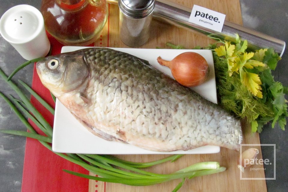 Карась, запеченный в духовке в фольге - Шаг 1