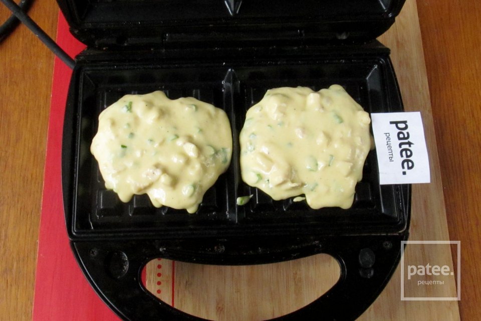 Вафли с курицей и зелёным луком - Шаг 12