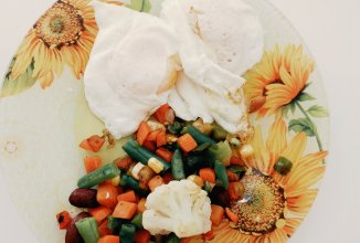 Яичница с овощами