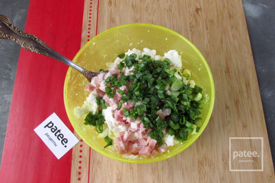 Куриные рулетики с творогом и зеленью - Шаг 4