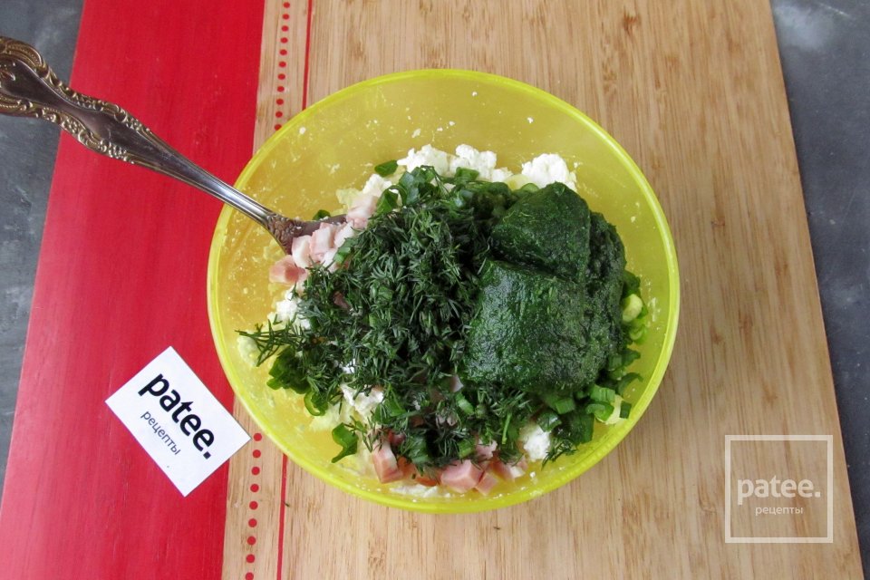 Куриные рулетики с творогом и зеленью - Шаг 6