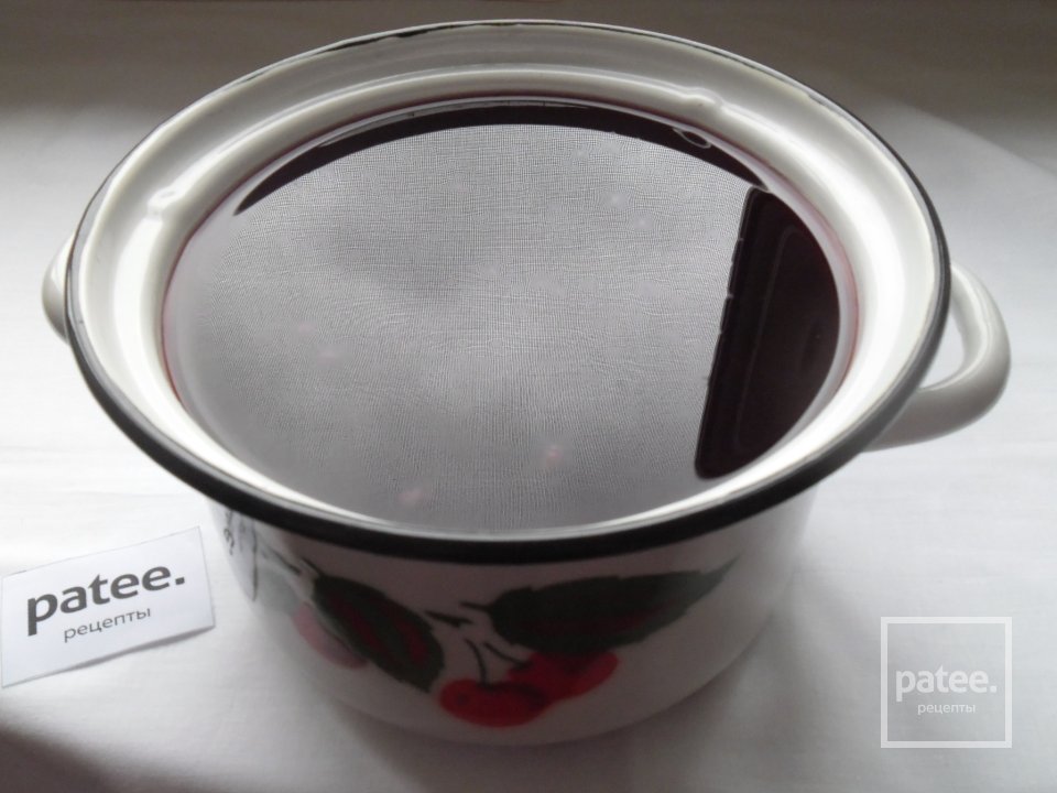 Компот ягодно-фруктовый - Шаг 9