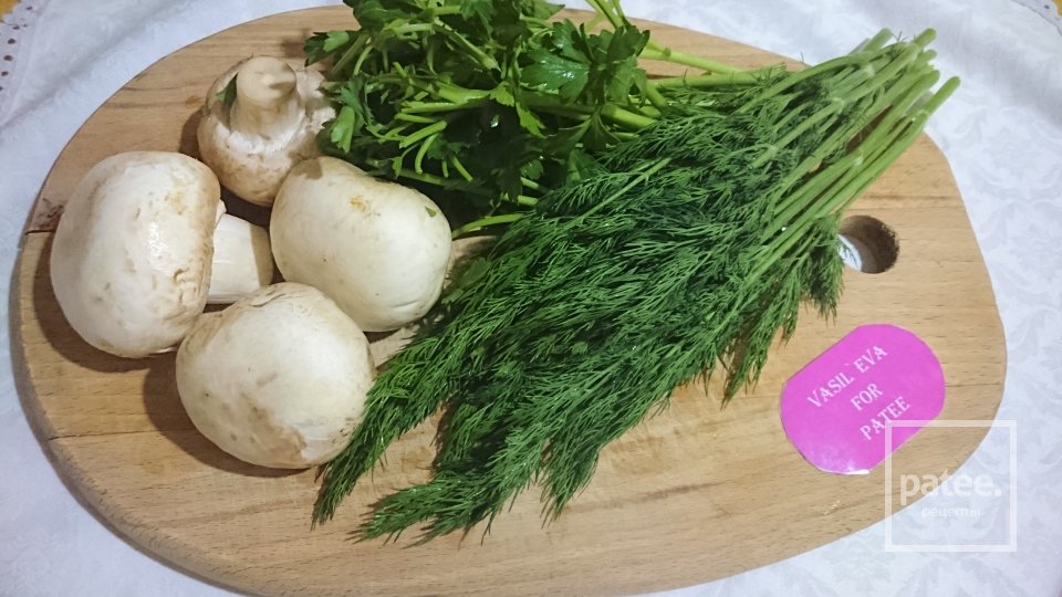 Куриные тефтельки в сливочном соусе с шампиньонами - Шаг 4