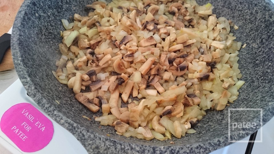 Гречаники с шампиньонами и сыром - Шаг 2
