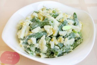 Пикантный салат со стручковой фасолью