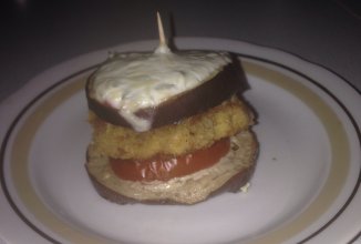 Куриные бургеры из баклажанов