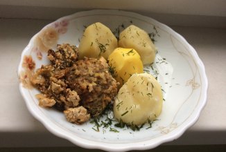 Тефтели в сливочно-грибном соусе