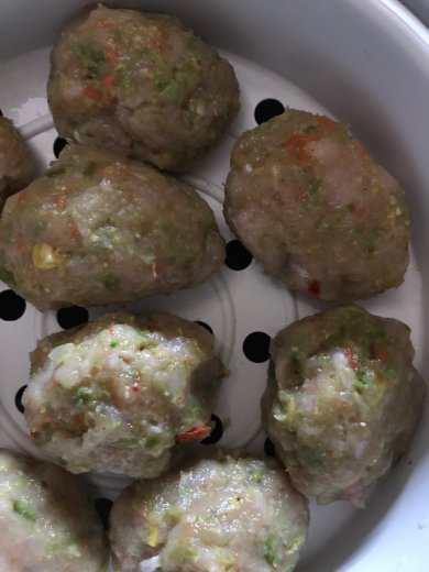 Куриные котлетки с овощами на пару - Шаг 4