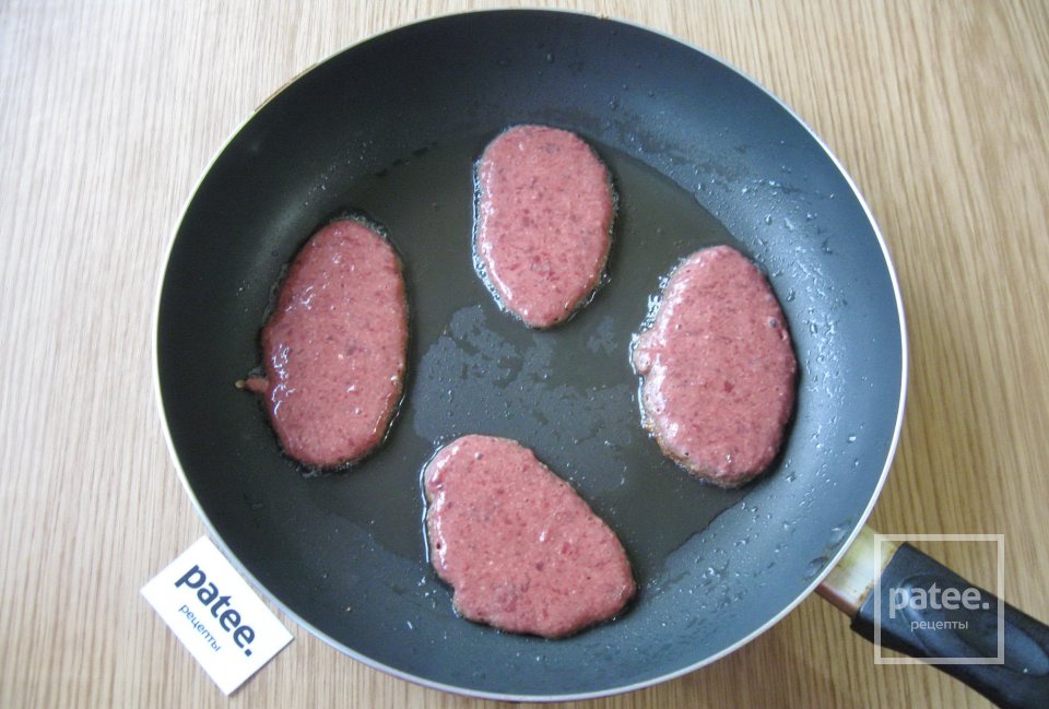Котлеты из куриной печени - Шаг 11