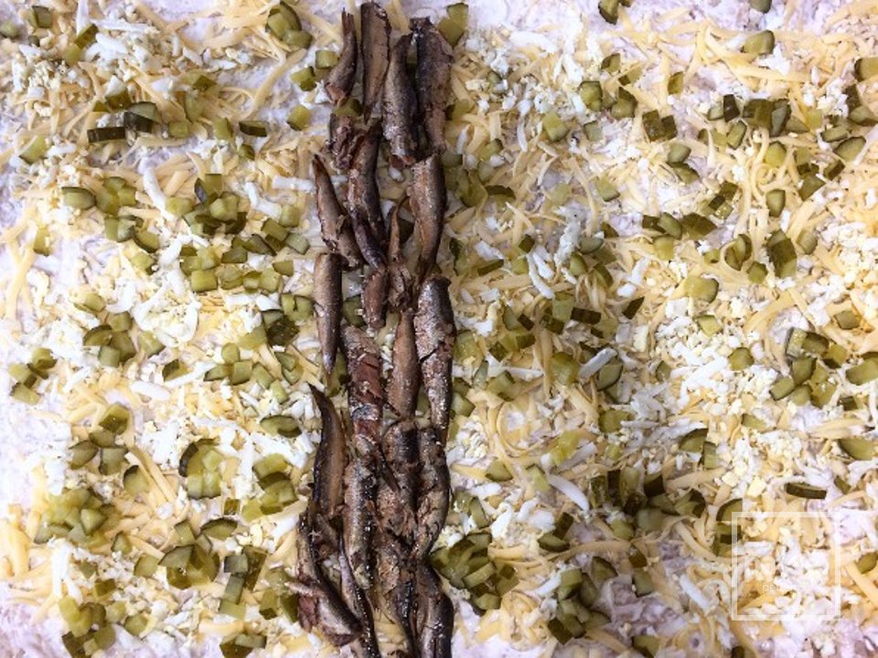 Рулет из лаваша со шпротами - Шаг 1