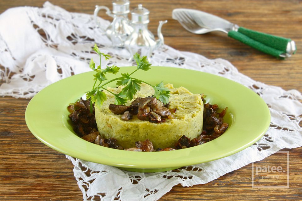 Гороховое пюре с грибами и луком - Шаг 11