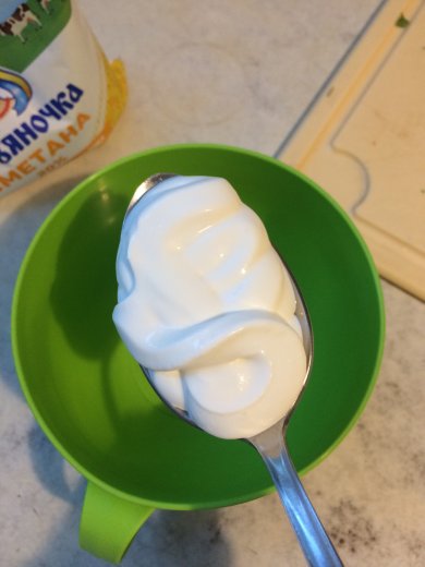 Сметанный соус с зеленью. - Шаг 1