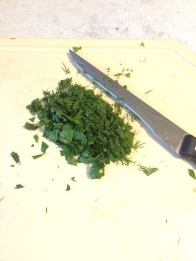 Сметанный соус с зеленью. - Шаг 2