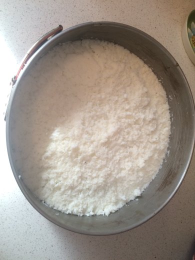 Торт "Баунти" на основе брауни с шоколадным ганашем - Шаг 9