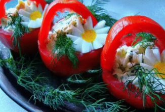 Корзиночка из помидор