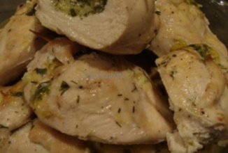 Фаршированное куриное филе творогом с зеленью и сыром