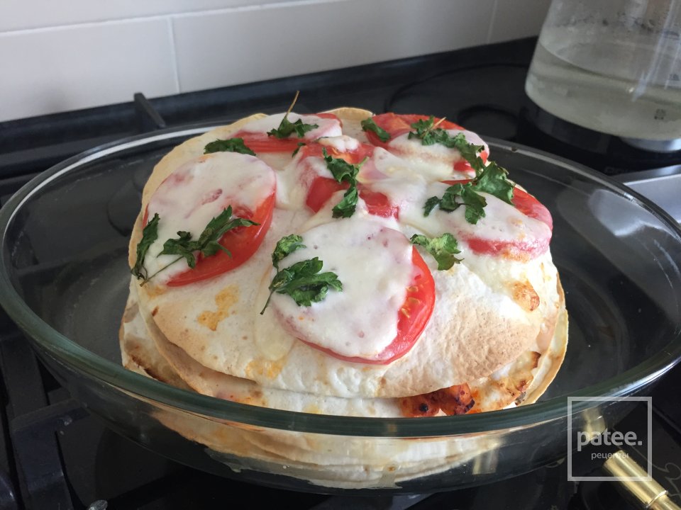 Тортилья с курицей и грибами - Шаг 11