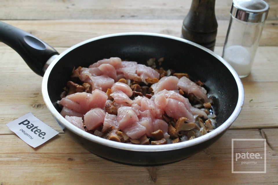 Паста с курицей и грибами в сливочном соусе - Шаг 9