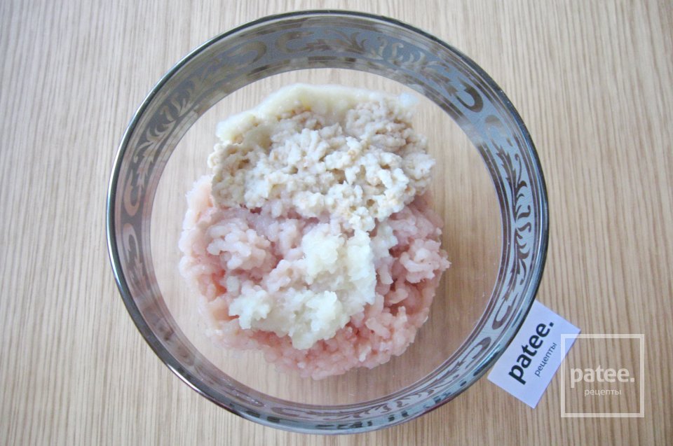 Куриные фрикадельки с кабачками в сливочном соусе - Шаг 4