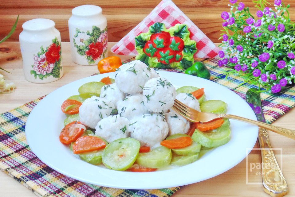 Куриные фрикадельки с кабачками в сливочном соусе - Шаг 20