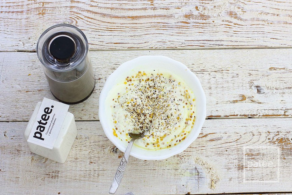 Салат со щавелем и свежими огурцами - Шаг 9