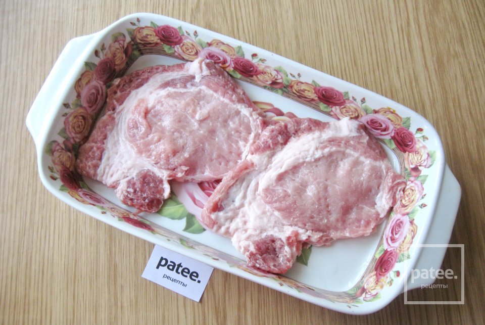 Свинина, запеченная с помидорами и сыром - Шаг 2