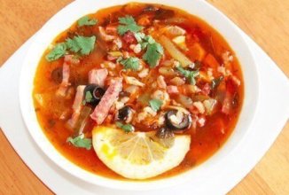 Солянка сборная мясная