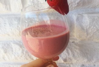 Клубничный смузи