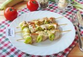 Куриные шашлычки с кабачками