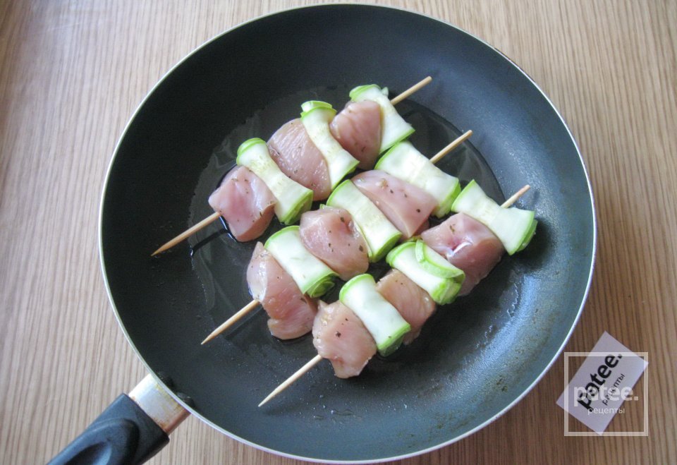 Куриные шашлычки с кабачками - Шаг 11