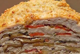 «Удиви соседку» куриное филе запечённое с овощами.