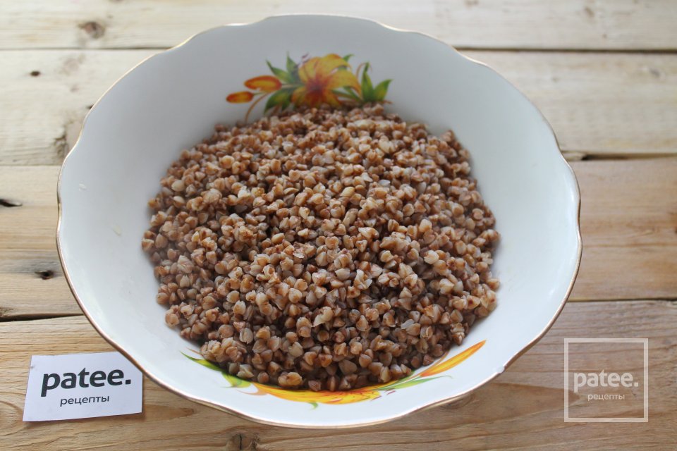 Тефтели с гречкой в томатной подливе - Шаг 3