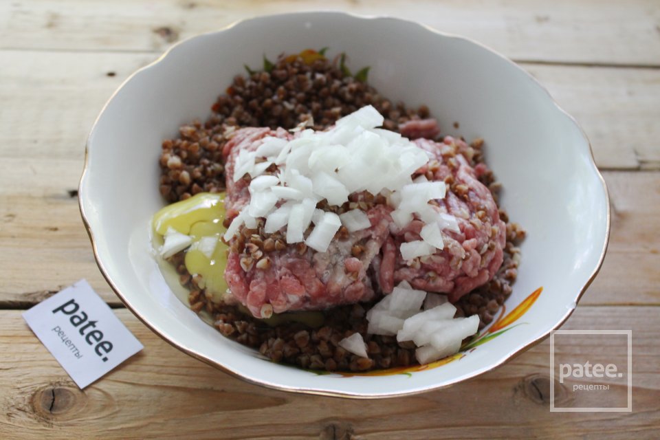 Тефтели с гречкой в томатной подливе - Шаг 7