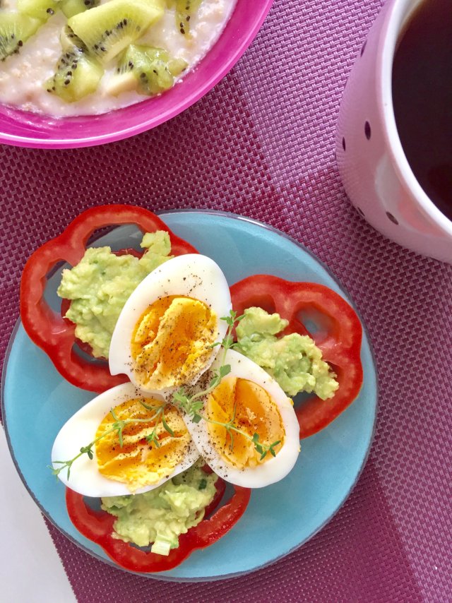 ПП Авокадово-томатный завтрак с яйцом 🥑