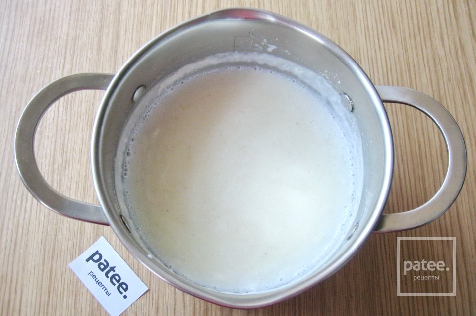 Манная каша без комочков с соусом из черной смородины - Шаг 4