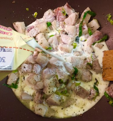 Минтай в сливочном соусе - Шаг 5