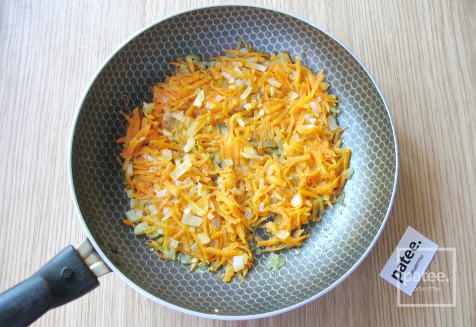 Рулетики с грибами тушеные со свининой - Шаг 8