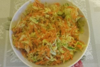 Салат из молодой капусты