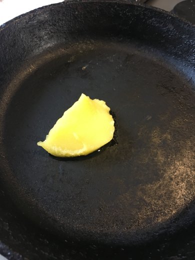 "Кипрский поцелуй" 😘Жареный в томатах и луке сыр халуми. - Шаг 2