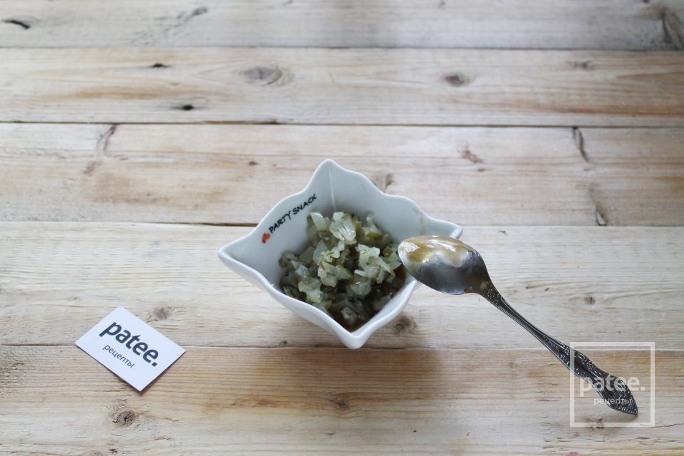 Картофельный салат с пикантной заправкой - Шаг 11