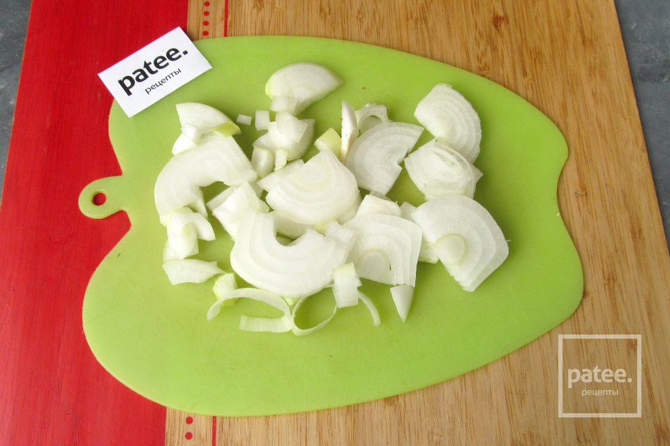 Курица с кабачками на сковороде - Шаг 3