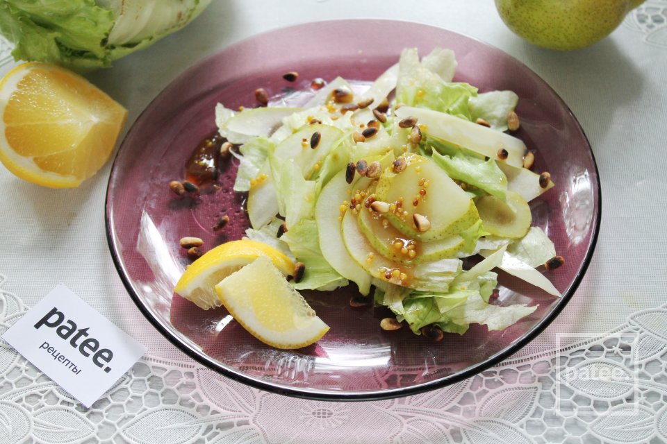 Легкий салат с грушей, сыром и кедровыми орешками - Шаг 13