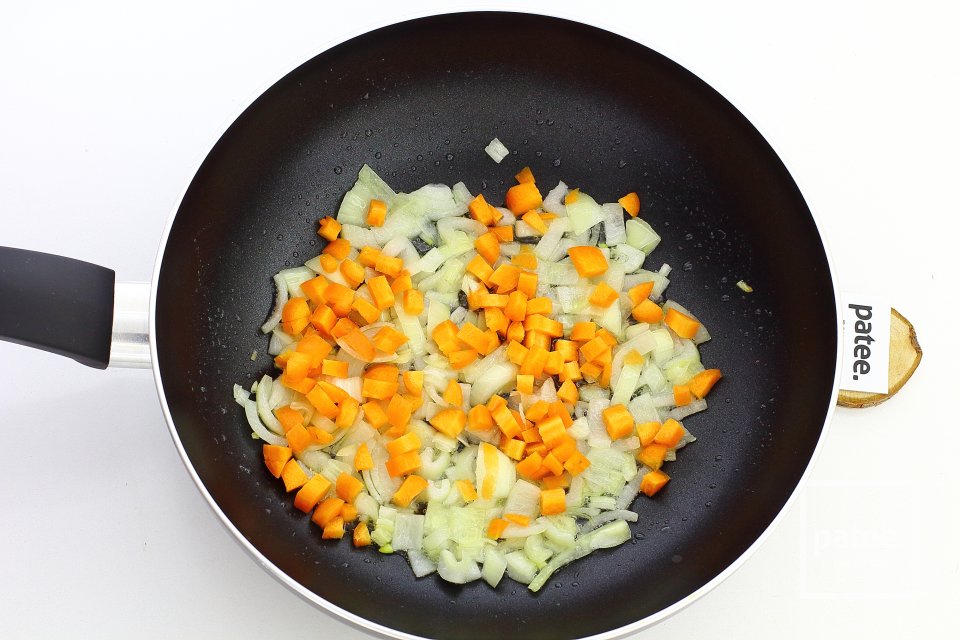 Овощное рагу с кабачками и капустой - Шаг 3