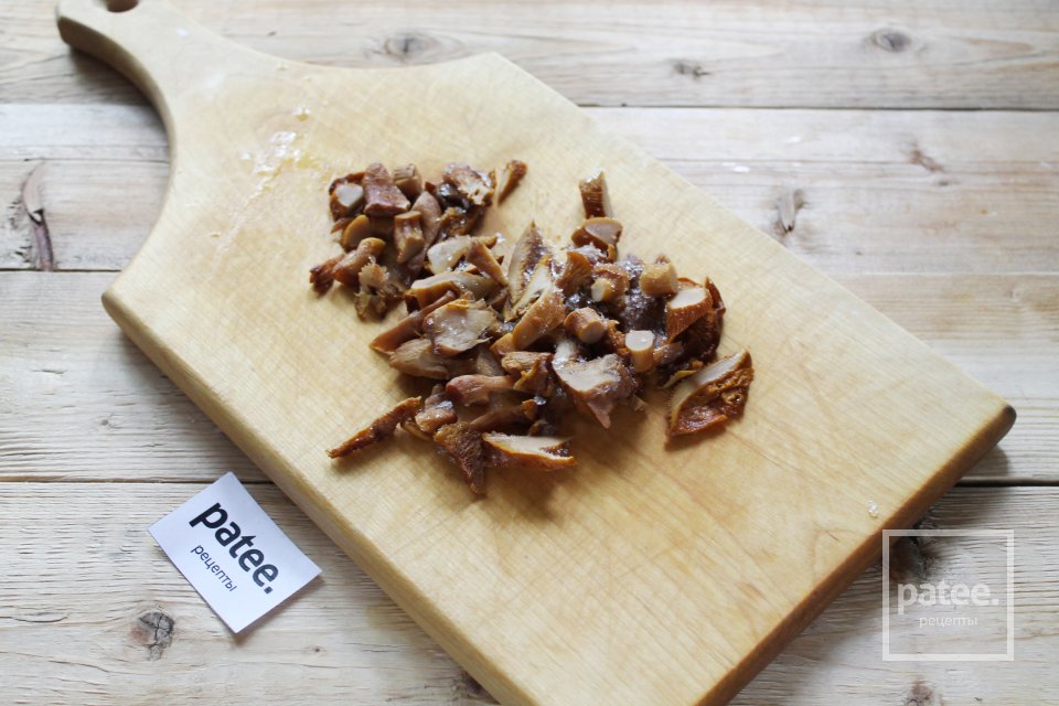 Теплый салат с молодым картофелем и лисичками - Шаг 3